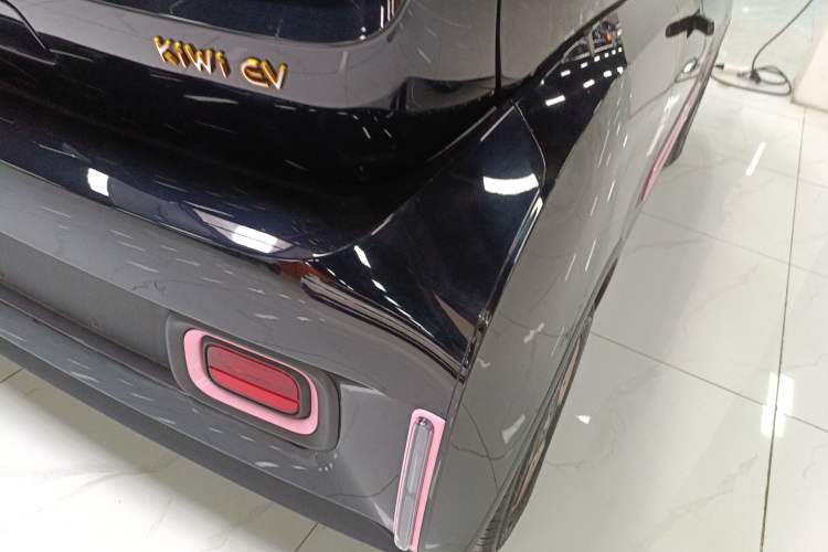 Used Baojun KiWi EV 2022 Artist Lite Edition Ternary Lithium