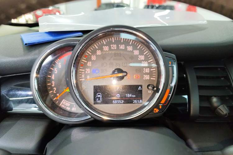 Used MINI MINI 2018 1.5T COOPER Classic Edition Five-Door Version
