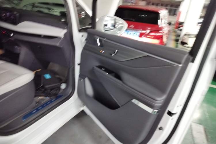 Used Buick GL8 2025 Lu Zun Deluxe Edition
