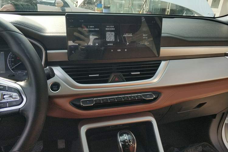 Used Geely Auto Vision X6 2020 1.4T CVT Luxury Edition