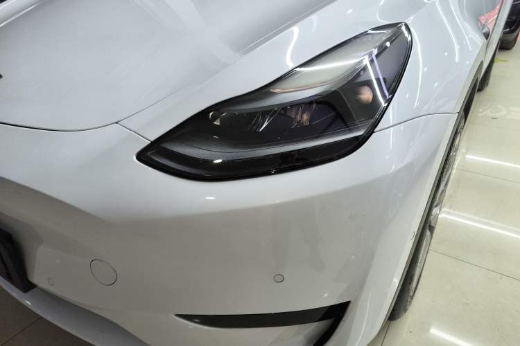 Used Tesla Model Y 2022 Rear-Wheel-Drive Version
