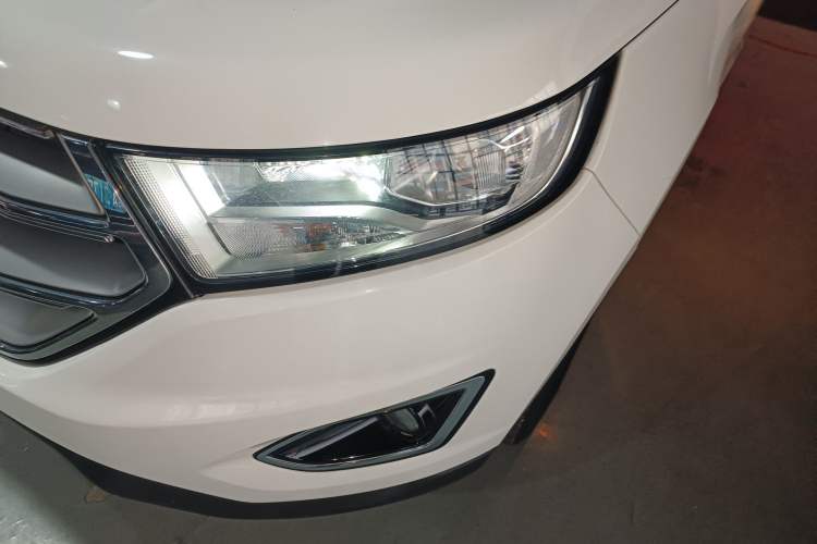 Used Ford Edge 2015 2.0T GTDi Two-Wheel-Drive Elite Edition