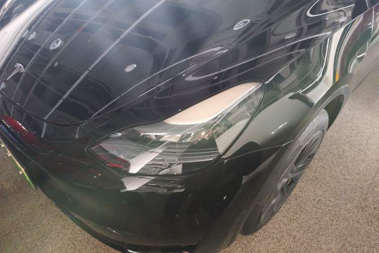 Used Tesla Model Y 2023 Rear-Wheel-Drive Version
