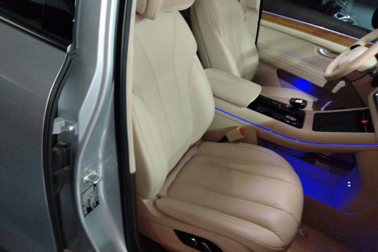 Used Hima AITO M7 2024 1.5T Intelligent Driving 4WD Max Edition 5 Seats
