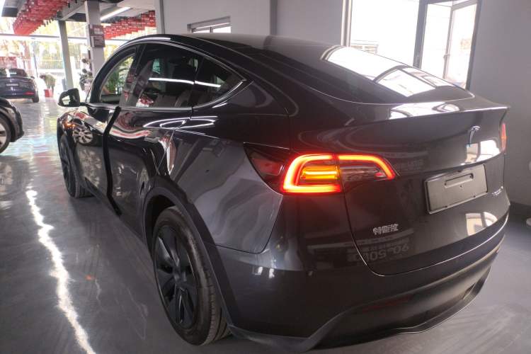 Used Tesla Model Y 2024 Rear-Wheel-Drive Version