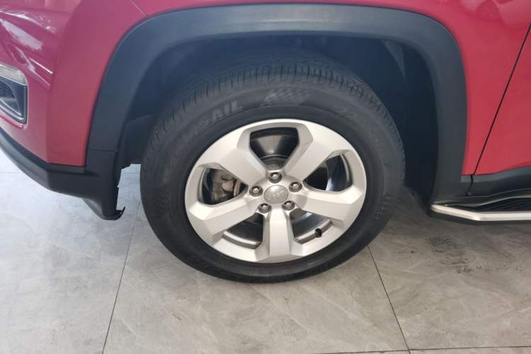 Used  Compass 2017 200T Automatic Family Edition
