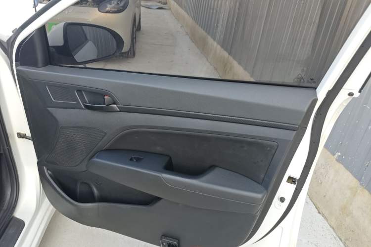 Used Hyundai Elantra 2018 1.4T Dual-Clutch Xuan Dong · Dynamic Edition
