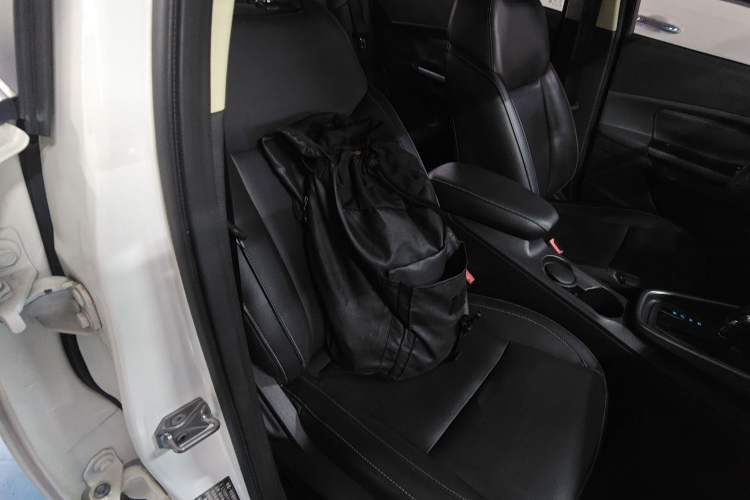 Used Ford Escort 2015 1.5L Automatic Fashion Model
