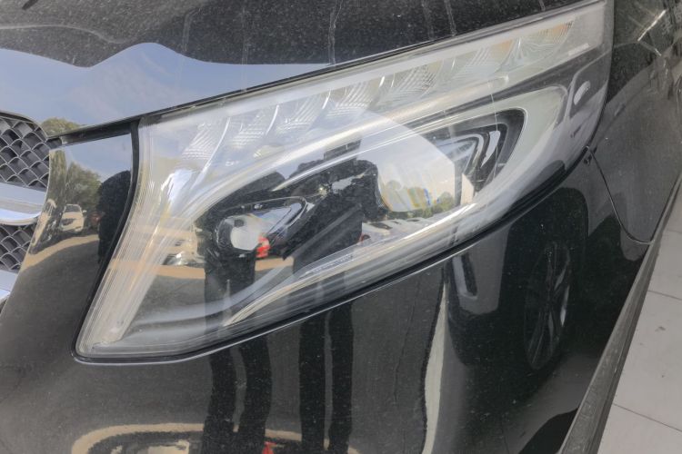 Used Mercedes-Benz V-Class 2021 V 260 Avantgarde Edition
