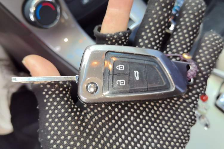 Used Chevrolet Cruze 2015 1.5L Classic SE MT
