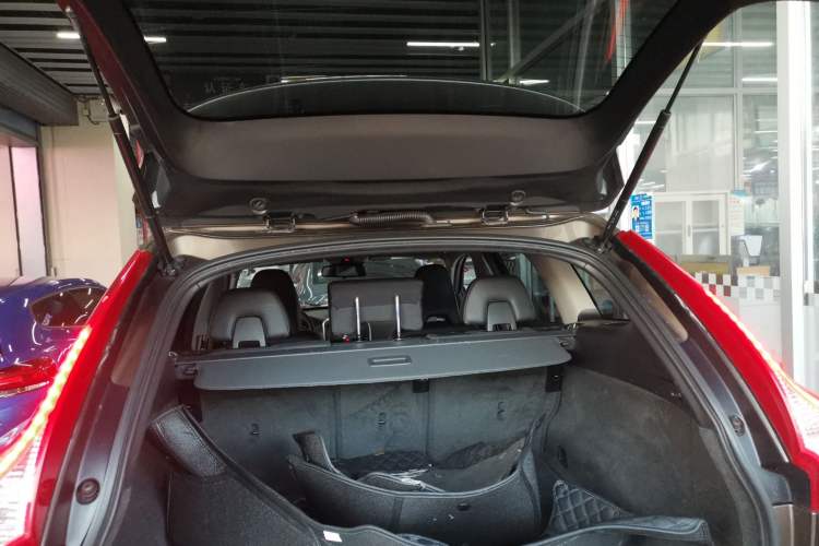 Used Volvo XC60 2017 T5 Smart Upgrade Edition
