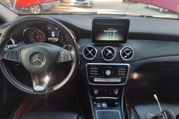 Used Mercedes-Benz GLA 2017 GLA 200 Fashion Model
