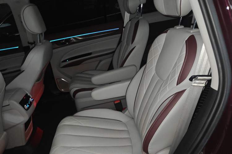 Used Ford Equator 2021 EcoBoost 225 Premier 6-Seater
