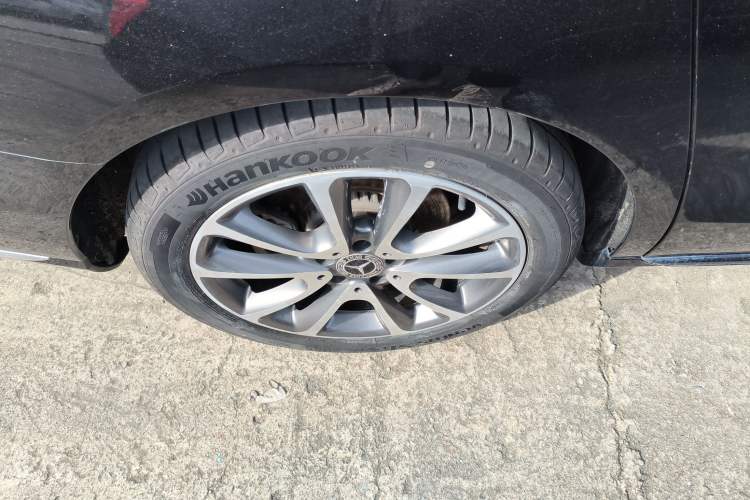 Used Mercedes-Benz E-Class 2019 E 200 L 4MATIC