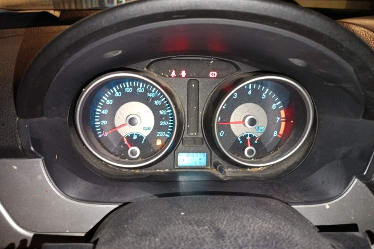 Used Buick Excelle 2013 1.5L Automatic Classic Model
