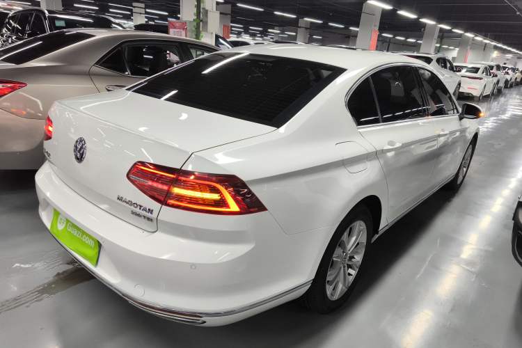 Used Volkswagen Magotan 2018 Facelift 330TSI DSG Luxury Model