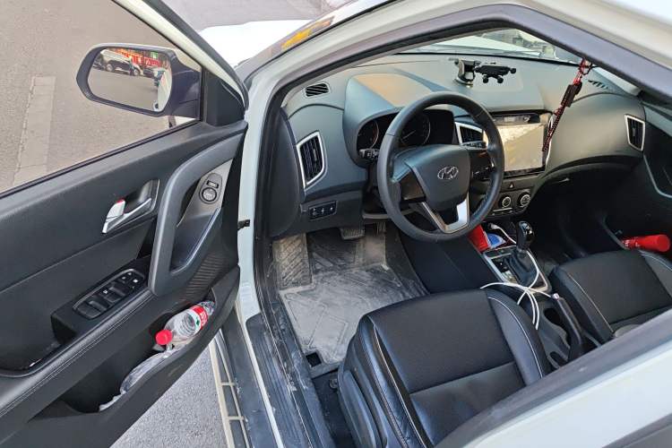 Used Hyundai ix25 2015 1.6L Automatic Two-Wheel Drive Smart GLS Trim
