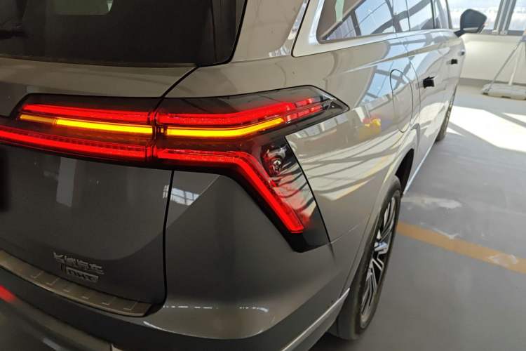 Used Wey Lanshan 2023 Four-Wheel Drive Ultra-Long Range Version
