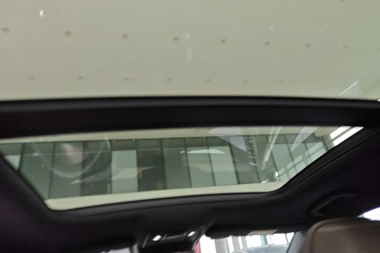 Used BYD Han 2022 DM-i 121KM Prestige Model
