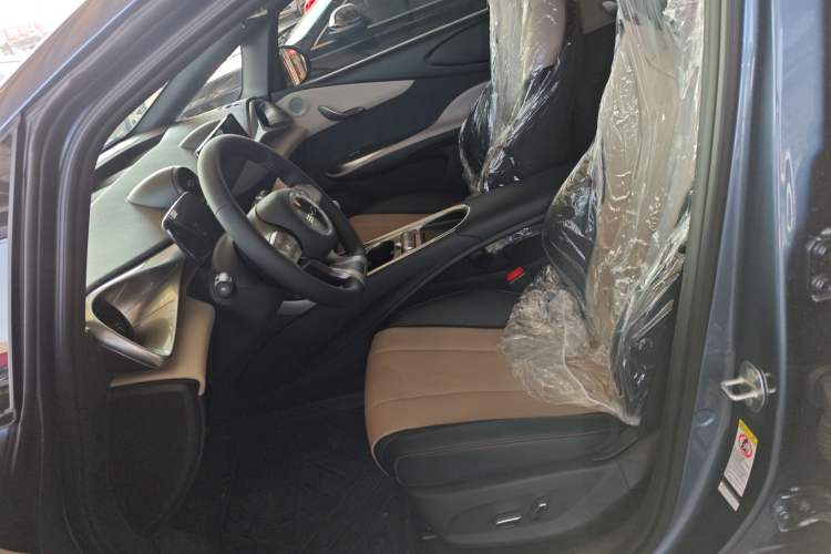 Used BYD Dolphin 2025 420km Free Edition
