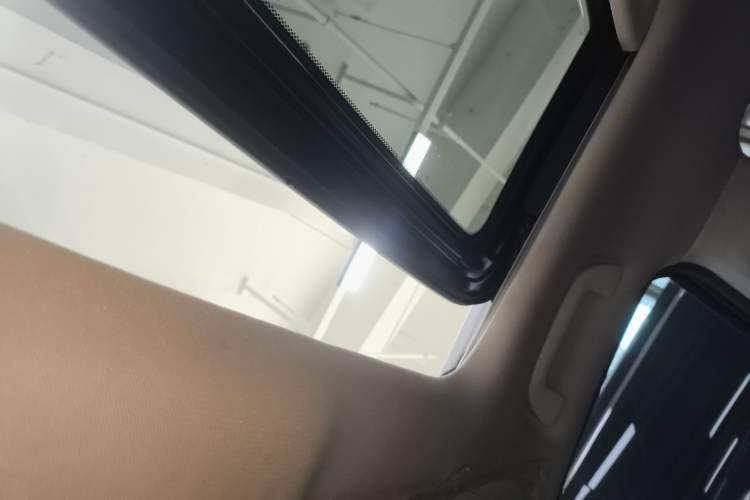 Used Honda Elysion 2022 2.0L eHEV Luxury First Edition
