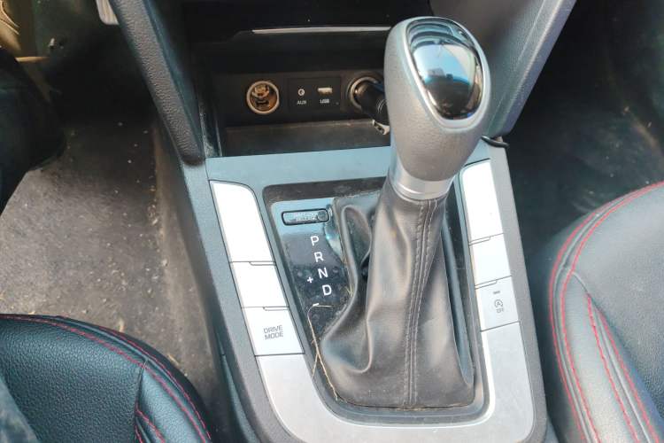 Used Hyundai Elantra 2018 1.6L Automatic 15th Anniversary Special Edition
