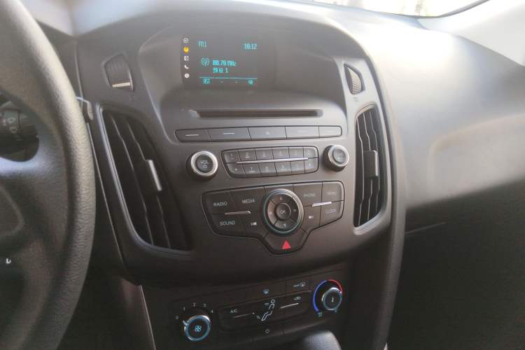 Used Ford Focus 2015 Hatchback 1.6L Automatic Comfort Model