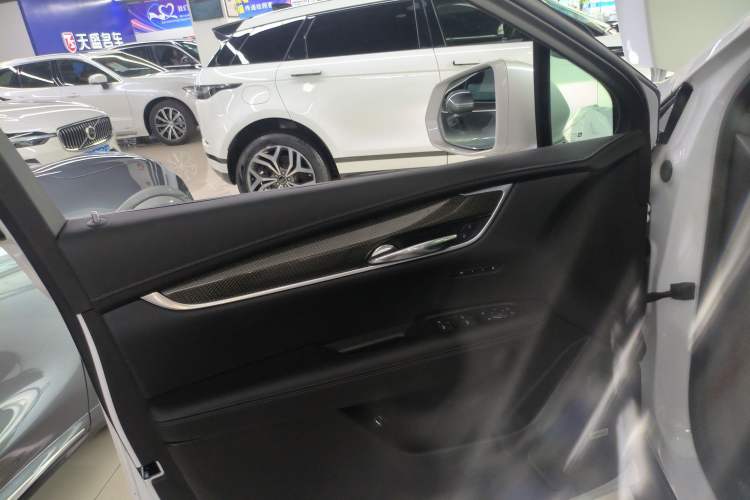 Used Cadillac XT5 2022 2.0T Four-Wheel Drive Luxury Version (Hummingbird Edition)
