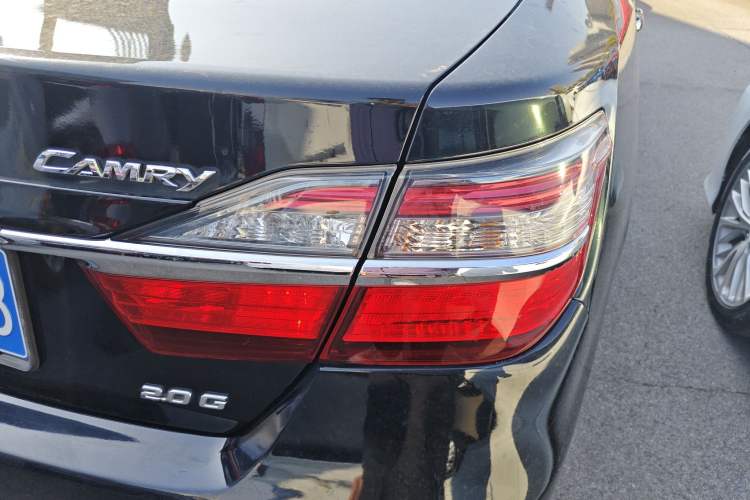 Used Toyota Camry 2015 2.0G Premier Edition
