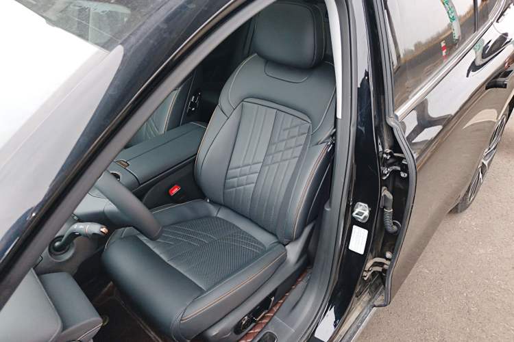 Used Baojun Enjoy 2025 Plug-in Hybrid 140km Luxury Edition