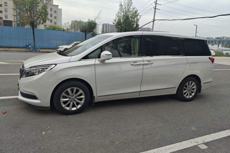 Used Buick GL8 2017 ES 28T Comfort Model China V Standard
