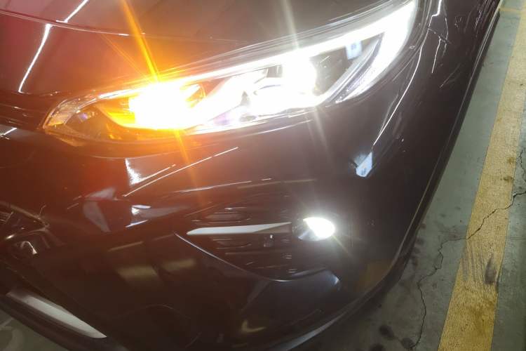 Used Toyota Wildlander 2023 Dual-Motor 2.5L E-CVT Two-Wheel Drive Luxury PLUS Edition
