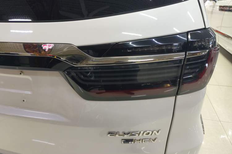 Used Honda Elysion 2022 2.0L eHEV Luxury First Edition