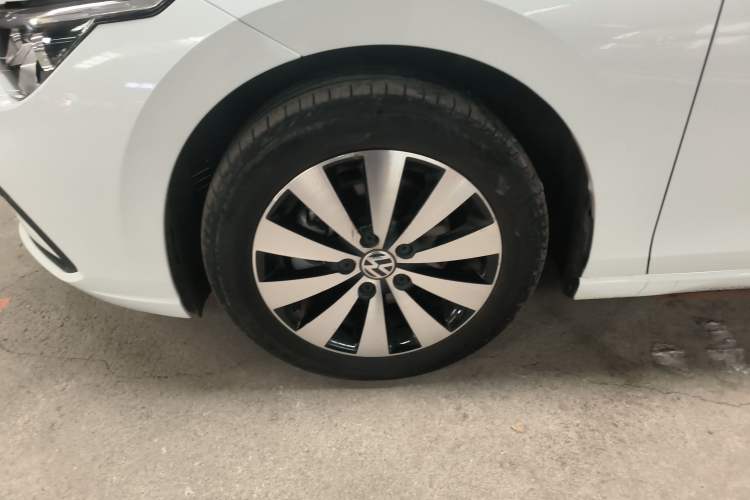 Used Volkswagen Golf 2023 200TSI DSG