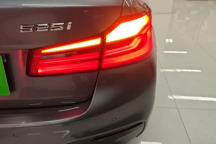 Used BMW 5 Series 2020 525i M Sport Package
