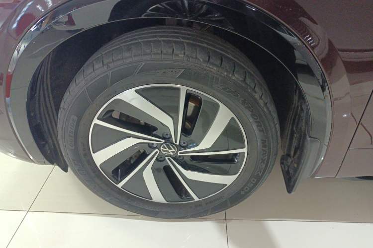 Used Volkswagen Viloran 2022 380TSI Luxury Edition
