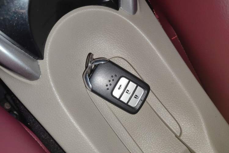 Used Honda Crider 2015 1.8L Automatic Luxury Edition
