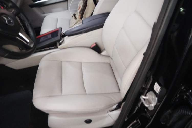 Used Mercedes-Benz GLK-Class 2014 GLK 260 4MATIC Dynamic Model