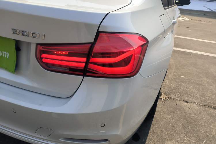 Used BMW 3 Series 2016 320i Fashion Model