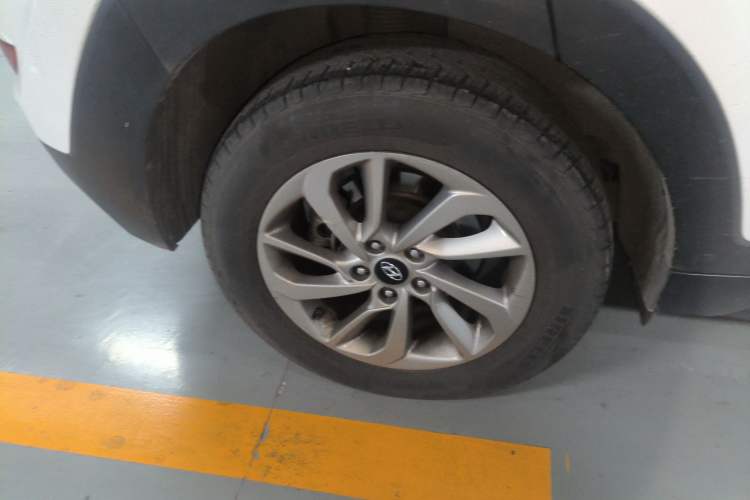 Used Hyundai Tucson 2015 1.6T Dual-Clutch Two-Wheel-Drive Smart Model
