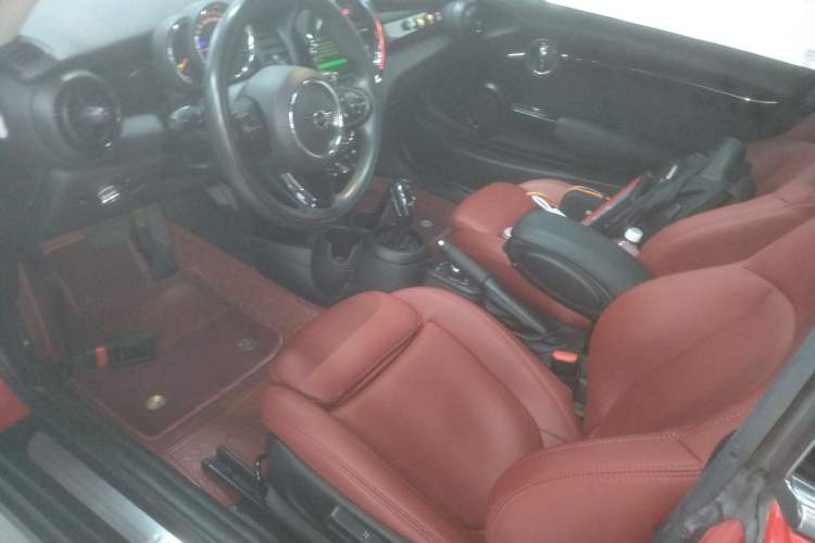 Used  MINI 2018 1.5T COOPER Classic Edition
