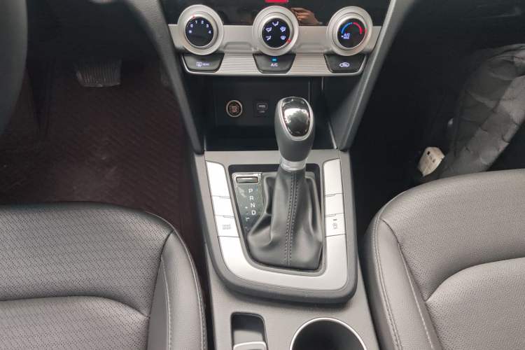 Used Hyundai Elantra (6th Generation / Lingdong) 2020 1.5L CVT Smart & Stylish – Elite Version
