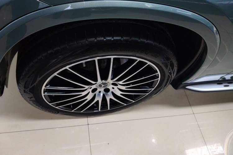 Used Mercedes-Benz GLC 2024 GLC 300 L 4MATIC Luxury Model 5 Seats