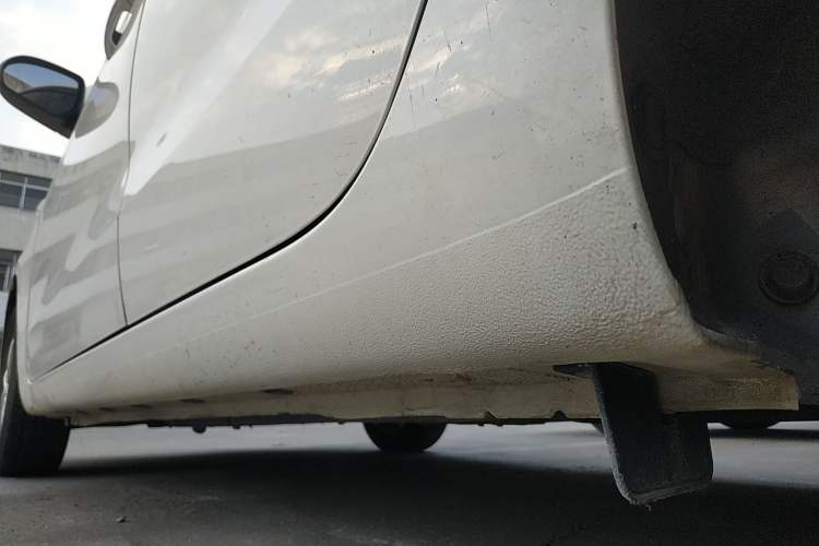 Used Kia K2 2015 Sedan 1.4L MT GLS
