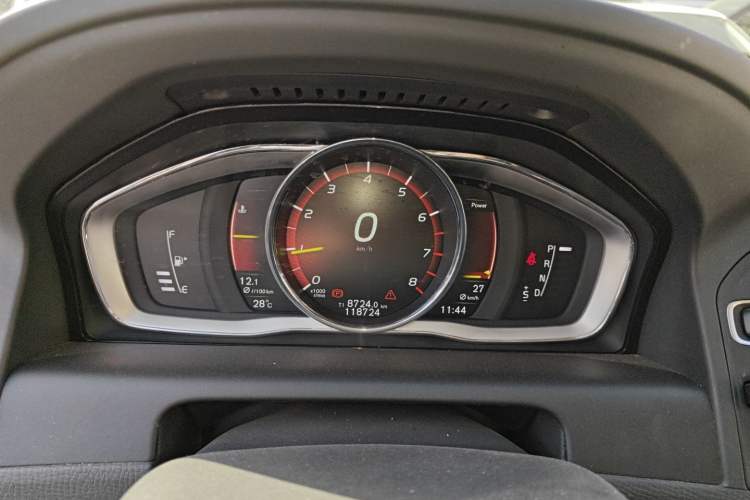 Used Volvo XC60 2017 T5 AWD Smart Upgrade Edition
