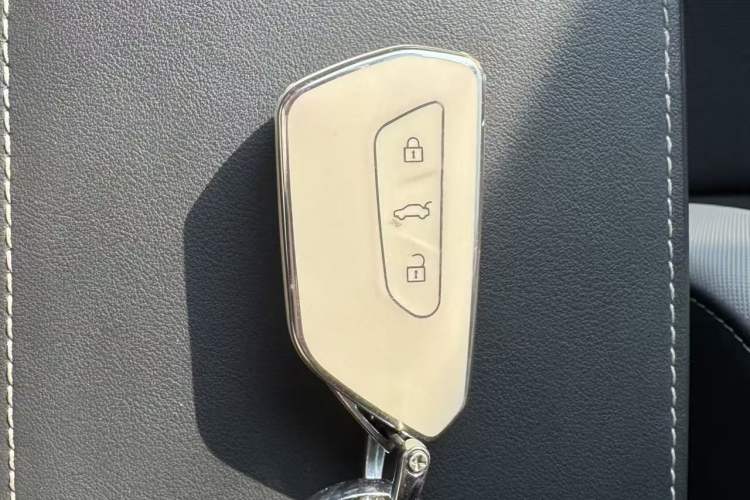 Used Volkswagen Golf 2023 Facelift 280TSI DSG Pro
