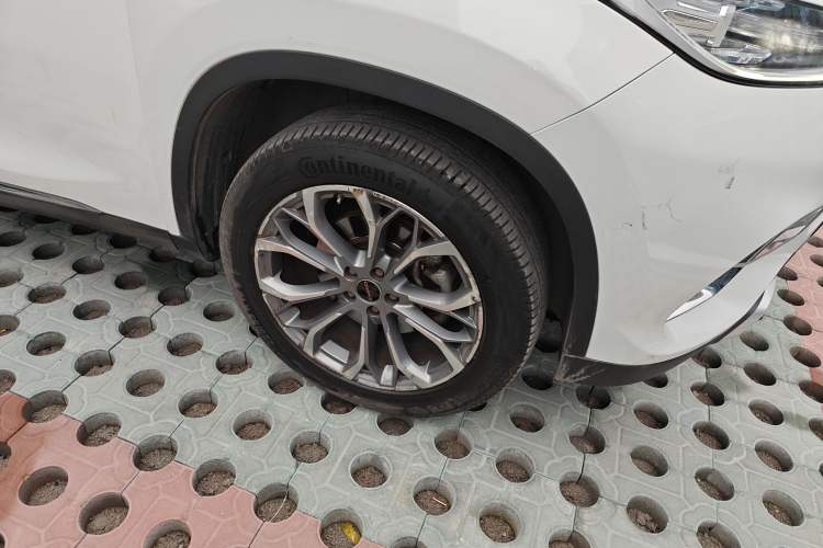 Used  Lingyun 2019 1.6T Two-Wheel Drive Diamond Edition