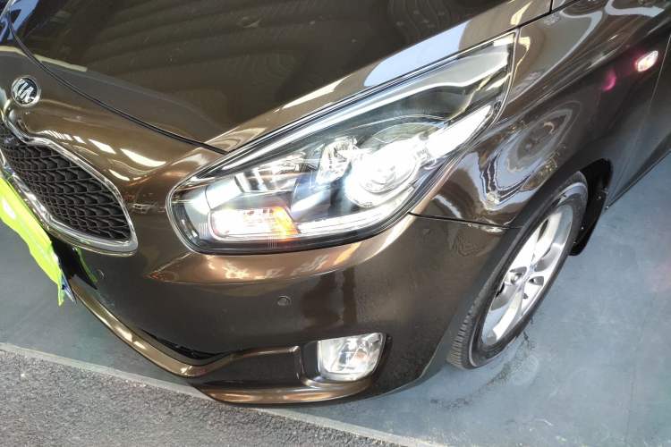 Used Kia Carens 2013 2.0L 7-Seater Automatic Standard Version China IV Standard
