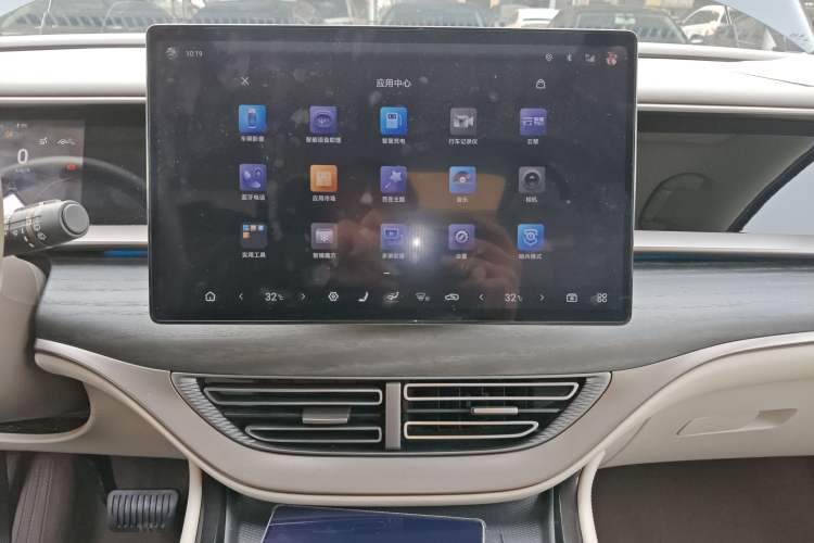 Used Denza D9 2022 DM-i 970 Four-Wheel Drive Flagship Model