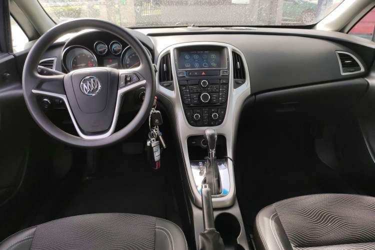 Used Buick GT 2014 XT 1.6L Automatic Fashion Edition
